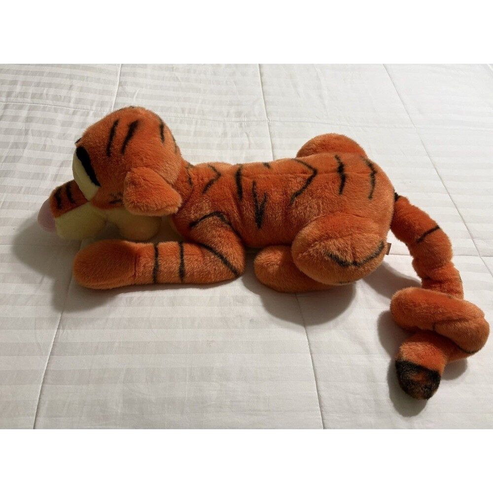 Disney Tigger Jumbo 24" Plush Stuffed Disney Store Winnie the Pooh Friend VTG